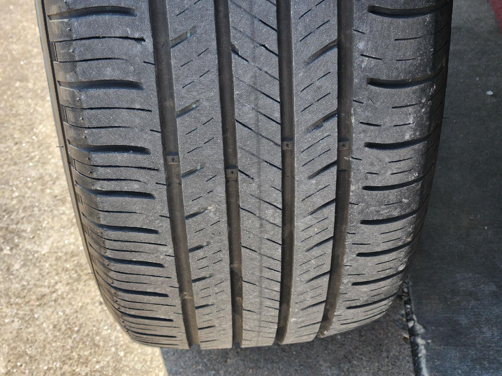 Used 2025 Honda CR-V EX image 11