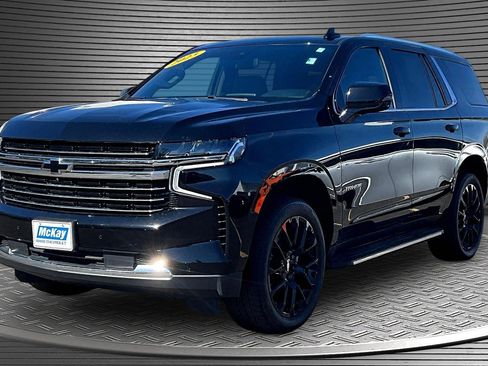 Used 2023 Chevrolet Tahoe LT w/ LT Signature Plus Package image 3