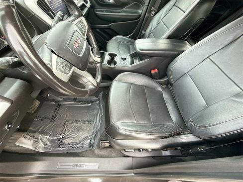 Used 2020 GMC Terrain SLT w/ Preferred Package image 19