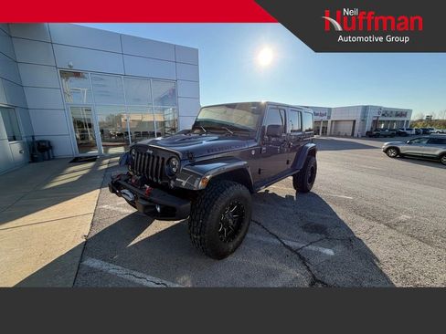 Used 2016 Jeep Wrangler Unlimited Rubicon image 1