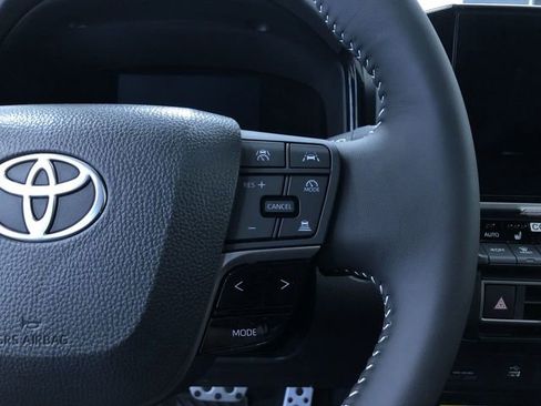 New 2026 Toyota Camry SE image 18