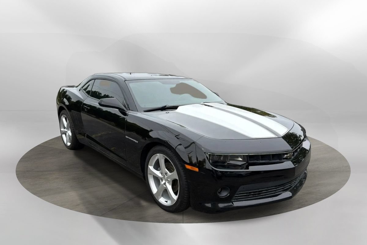 Used 2015 Chevrolet Camaro LT w/ RS Package RWD image 7
