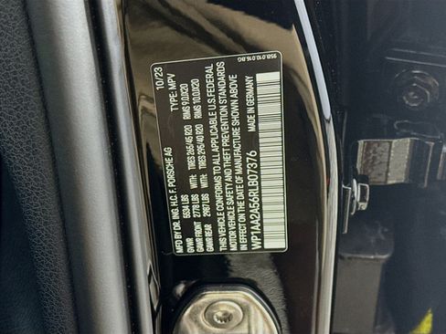 Used 2024 Porsche Macan Turbo w/ Premium Plus Package image 39