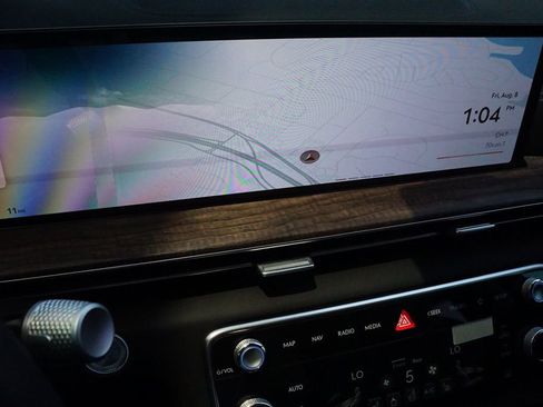 New 2025 Genesis GV80 2.5T Select image 8