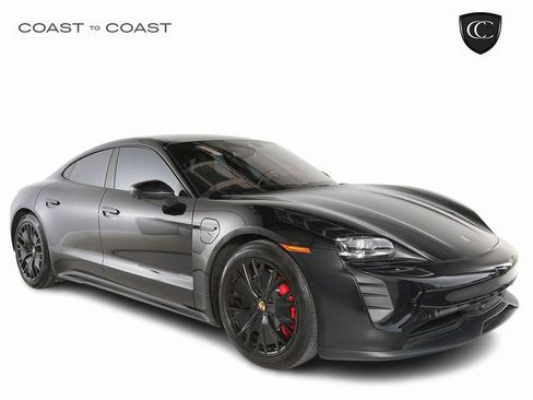 Used 2022 Porsche Taycan GTS image 1