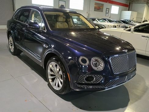 Used 2017 Bentley Bentayga AWD/4WD image 7