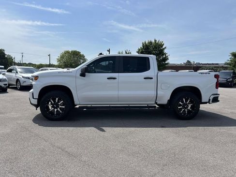 Used 2019 Chevrolet Silverado 1500 Custom w/ Custom Value Package AWD/4WD image 6
