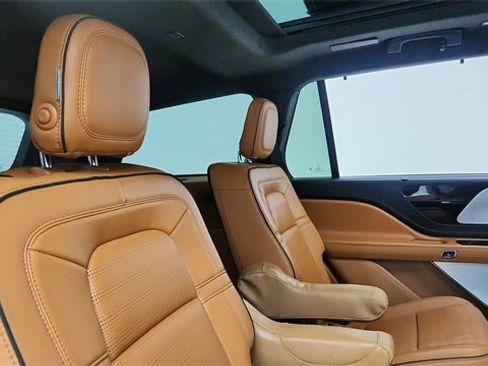 Used 2020 Lincoln Aviator Black Label w/ Dynamic Handling Package image 25