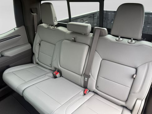 New 2026 GMC Sierra 1500 SLT w/ SLT Premium Plus Package image 16