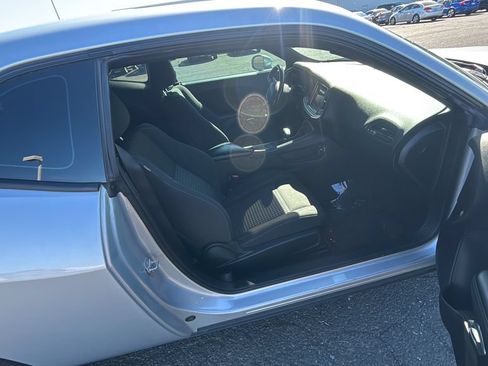 Used 2020 Dodge Challenger SXT w/ Driver Convenience Group AWD/4WD image 62