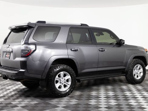 Used 2020 Toyota 4Runner SR5 Premium AWD/4WD image 8
