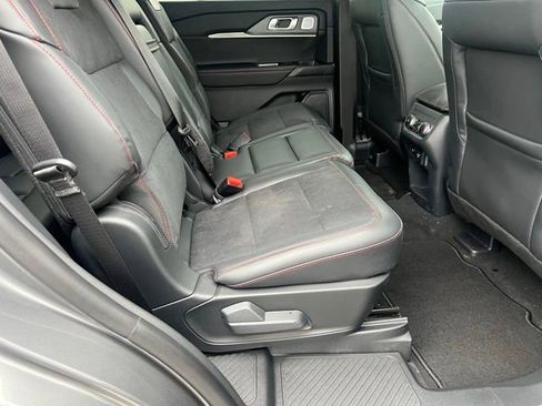 New 2026 Ford Explorer ST w/ Sun And Sound Package image 7