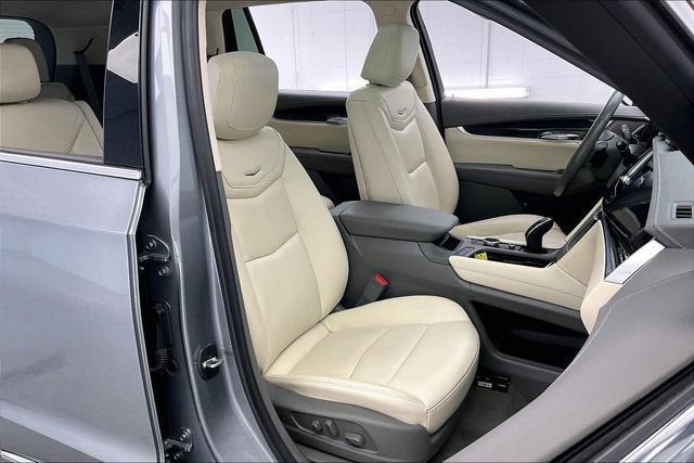 Certified 2023 Cadillac XT6 Premium Luxury w/ Technology Package AWD/4WD image 7