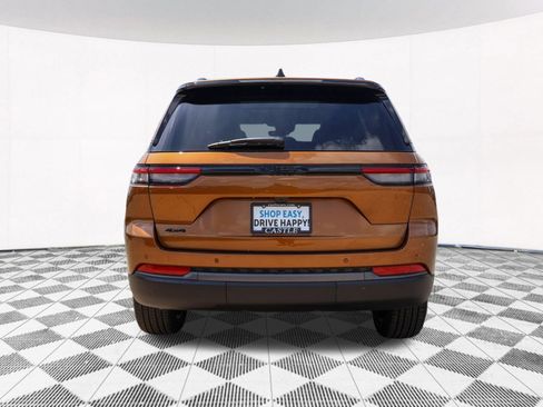New 2026 Jeep Grand Cherokee Limited AWD/4WD image 13
