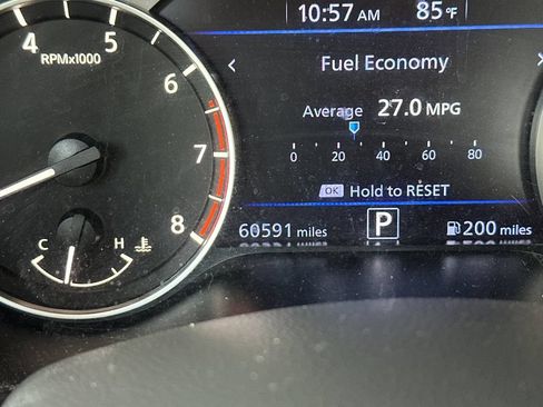Used 2025 Nissan Altima 2.5 SV FWD image 27