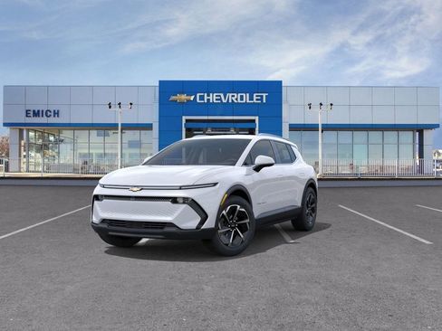 New 2026 Chevrolet Equinox EV LT image 8