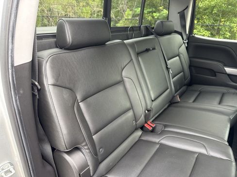 Used 2018 Chevrolet Silverado 1500 LT w/ All Star Edition AWD/4WD image 30