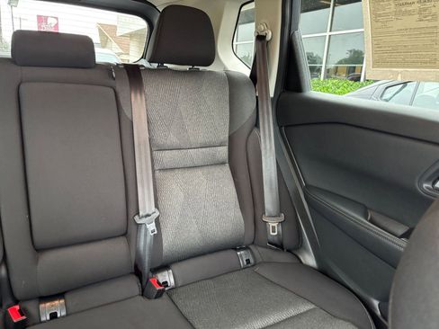 Used 2025 Nissan Rogue SV FWD image 39