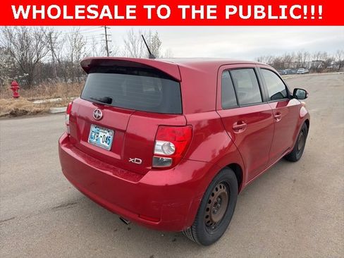 Used 2014 Scion xD image 2