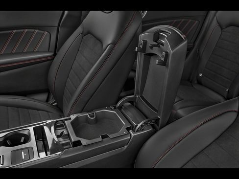 Used 2021 Ford Edge ST-Line AWD/4WD image 28