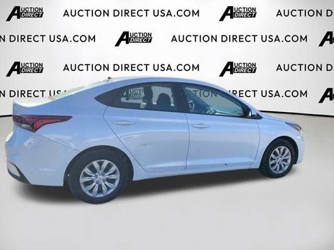 Used 2021 Hyundai Accent SE image 9