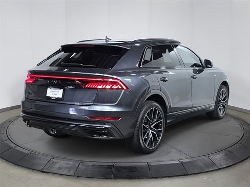 Used 2023 Audi Q8 Premium Plus w/ Premium Plus Package image 7