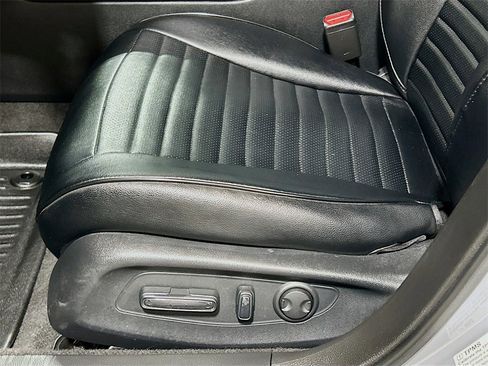 Used 2025 Honda Accord SE image 16