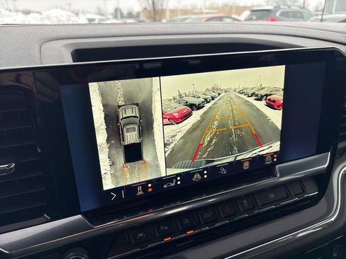 Used 2024 Chevrolet Silverado 1500 High Country w/ Technology Package image 28