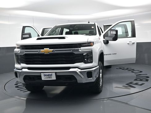 Certified 2024 Chevrolet Silverado 2500 LT image 20