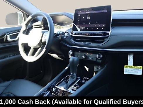 New 2026 Jeep Compass Latitude AWD/4WD image 18