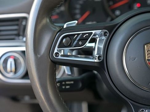 Used 2017 Porsche 911 Carrera image 41