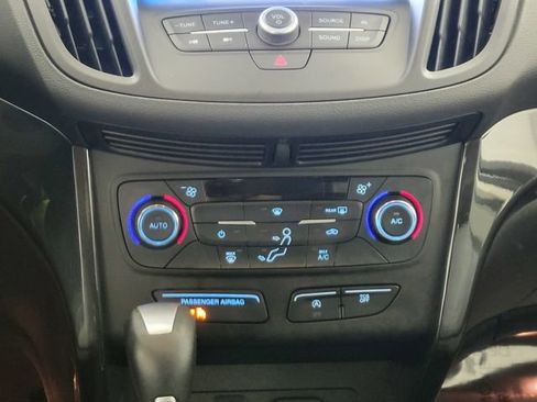 Used 2017 Ford Escape SE w/ Equipment Group 201A image 23