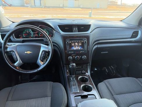 Used 2015 Chevrolet Traverse LT w/ Style and Technology Package image 29