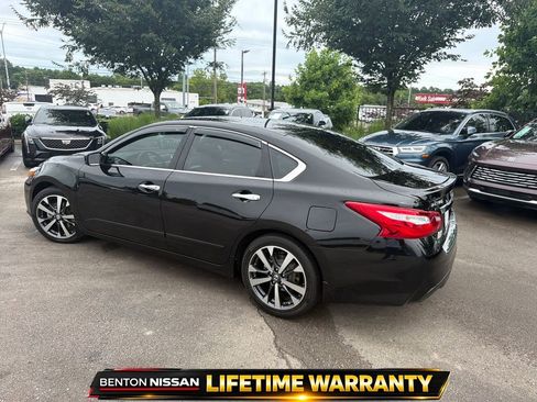 Used 2016 Nissan Altima 3.5 SR FWD image 6