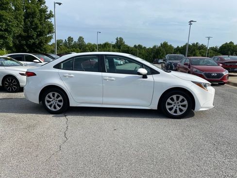 Used 2022 Toyota Corolla LE FWD image 8