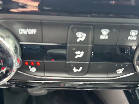 New 2026 Chevrolet Trax RS w/ Sunroof Package image 23