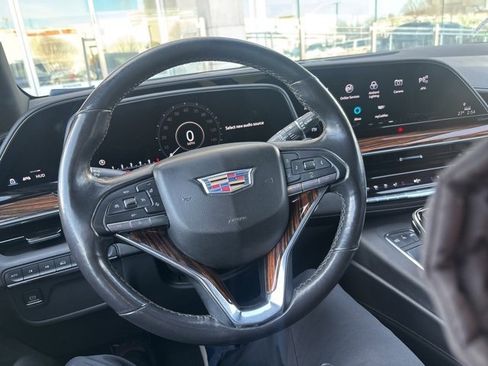 Used 2021 Cadillac Escalade ESV Premium Luxury image 5