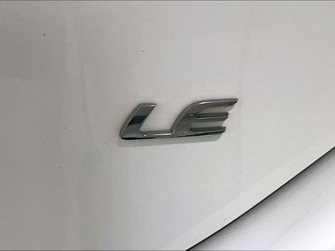 Used 2019 Toyota Corolla LE FWD image 24
