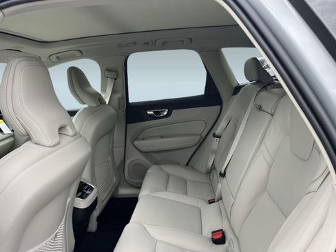 Used 2025 Volvo XC60 B5 Ultra w/ Protection Package Premier image 22