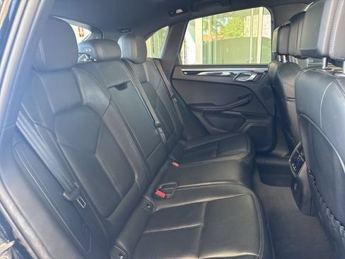 Used 2023 Porsche Macan AWD/4WD image 25