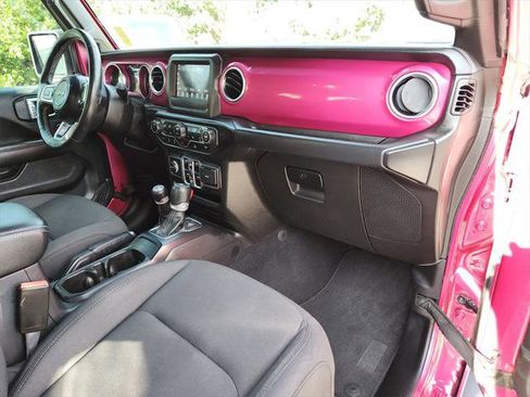 Certified 2021 Jeep Wrangler Unlimited Sahara w/ Cold Weather Group image 11