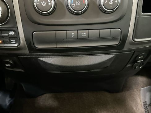 Used 2015 RAM 1500 Express image 26
