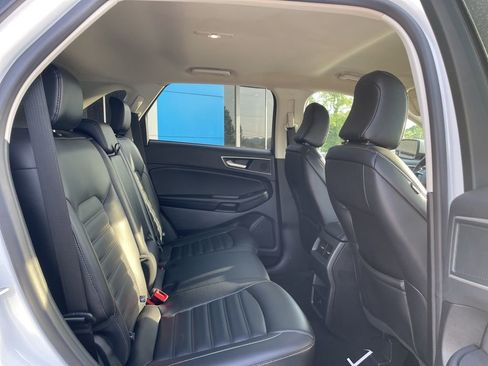 Used 2024 Ford Edge SEL AWD/4WD image 15
