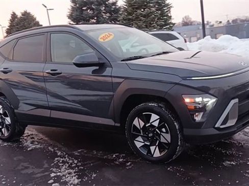 Used 2024 Hyundai Kona SEL image 4