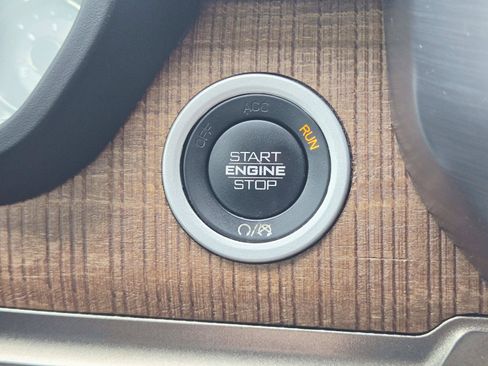 Used 2020 RAM 1500 Limited AWD/4WD image 41