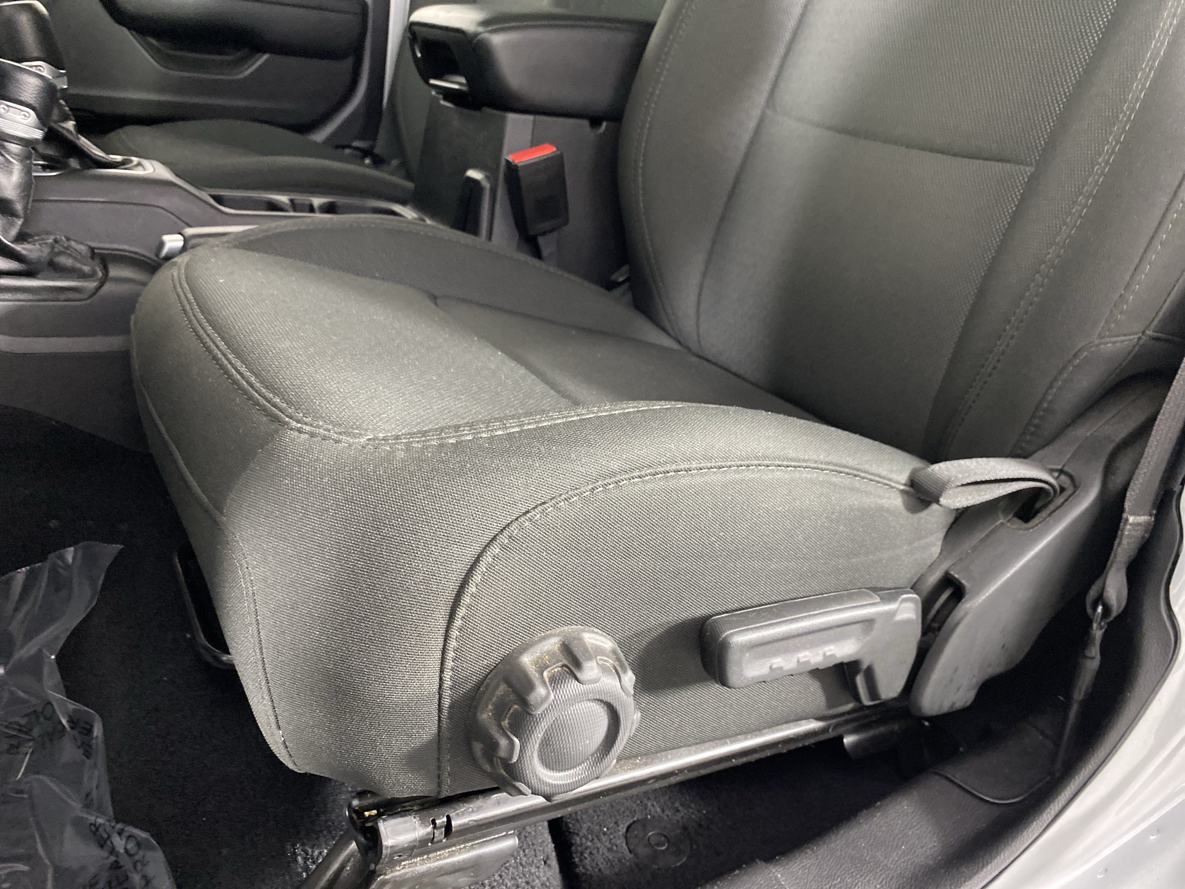 Used 2023 Jeep Gladiator Sport AWD/4WD image 18