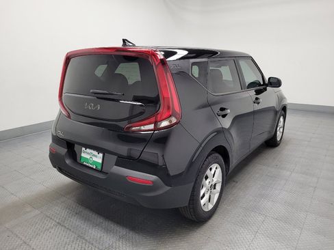 Used 2022 Kia Soul LX w/ Technology Package FWD image 9