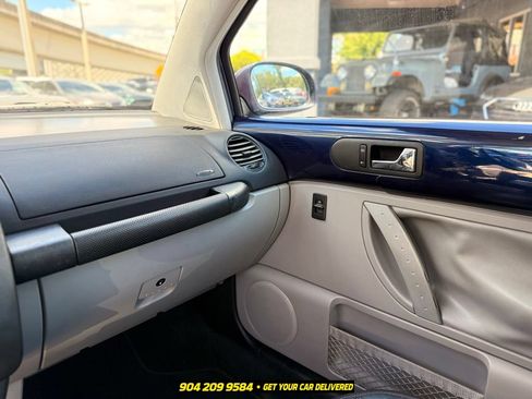 Used 2002 Volkswagen Beetle GLS FWD image 13
