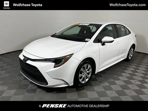 Certified 2026 Toyota Corolla LE FWD image 1