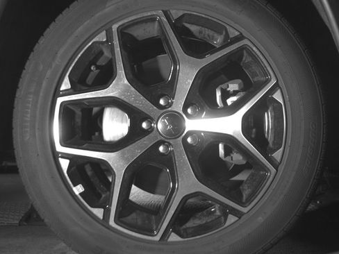 Used 2025 Jeep Compass Limited image 13